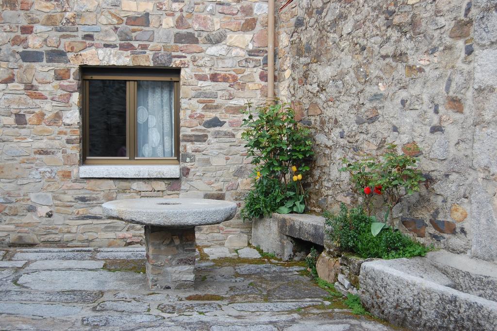 Casa Rural La Cuadraa Linares de Riofrío Exterior photo
